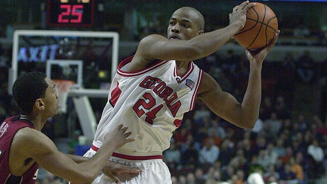 Georgia basketball adds former player Jarvis Hayes to staff