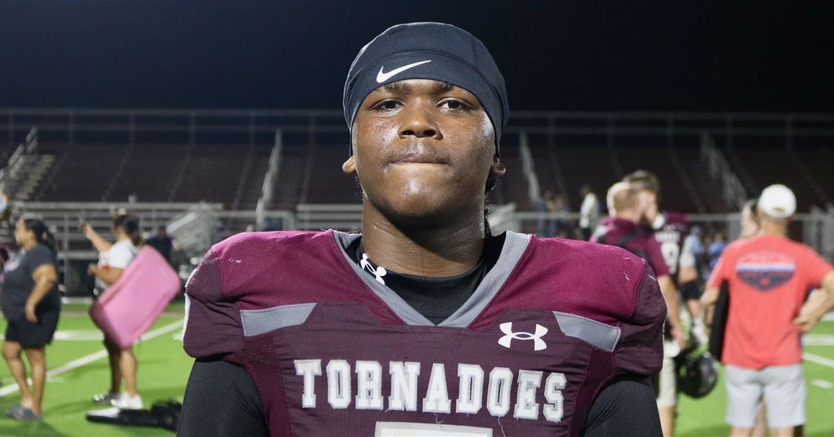 Local LB visits Tennessee again for opener, hearing from Vols 'every day'