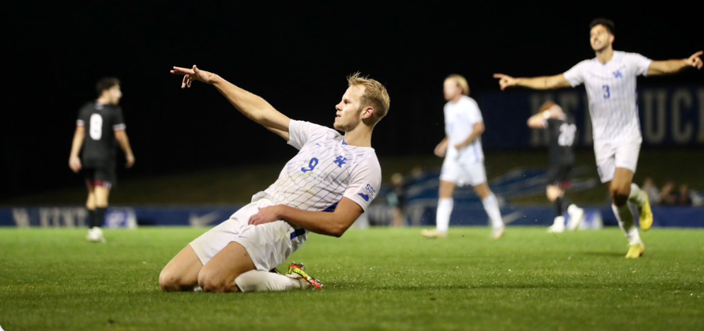 UK defeats South Carolina to remain unbeaten, advance to Sun Belt semifinals - Vimarsana News