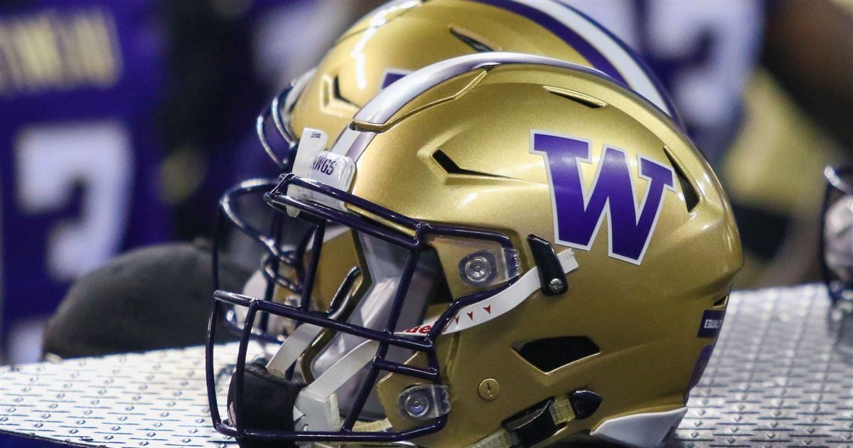 Huskies Make Early Offer To Rising 2025 RB Target Karson Cox