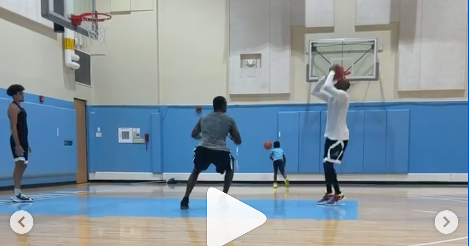 Jawad Williams Flexes Vet Moves in One-on-Ones with Carolina Family Jawad Williams Flexes Vet Moves in One-on-Ones with Carolina Family
