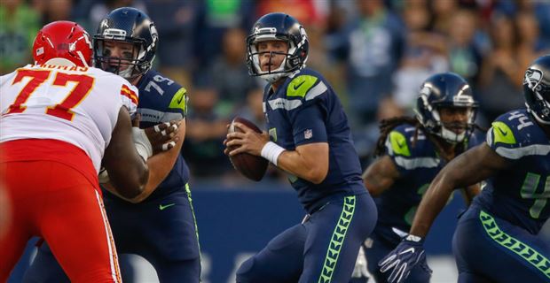 Seahawks sign quarterback Austin Davis; Colin Kaepernick remains