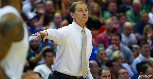 Oregon basketball hosts two in-state prospects