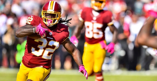 Washington Redskins linebacker Chris Carter (55) and Washington