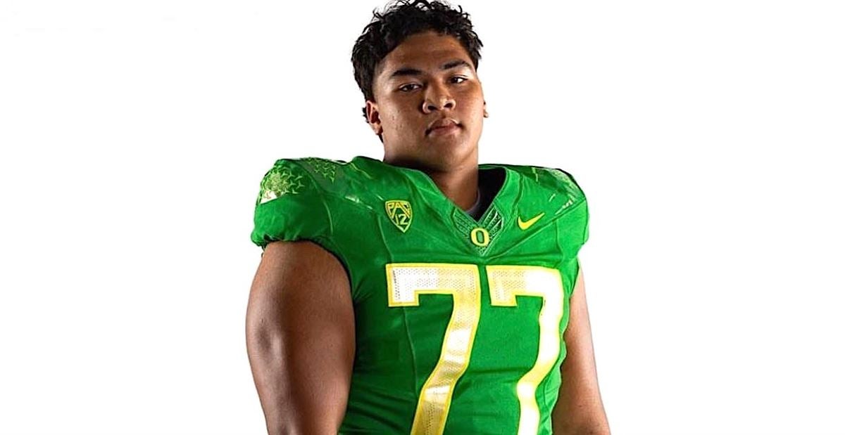 Get To Know: Oregon OL Signee Lipe Moala