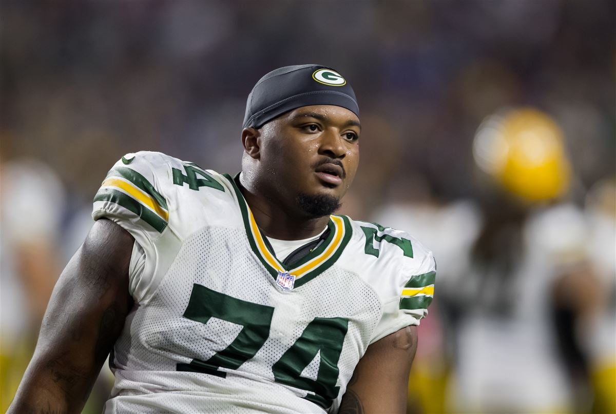 Yosh Nijman Stands Out in Poor Packers Offense