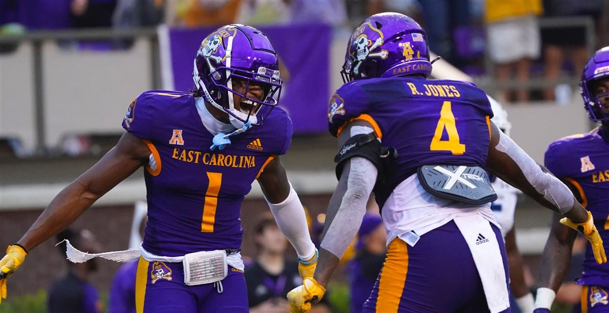 ECU football: Pirates run away from Old Dominion and secure first