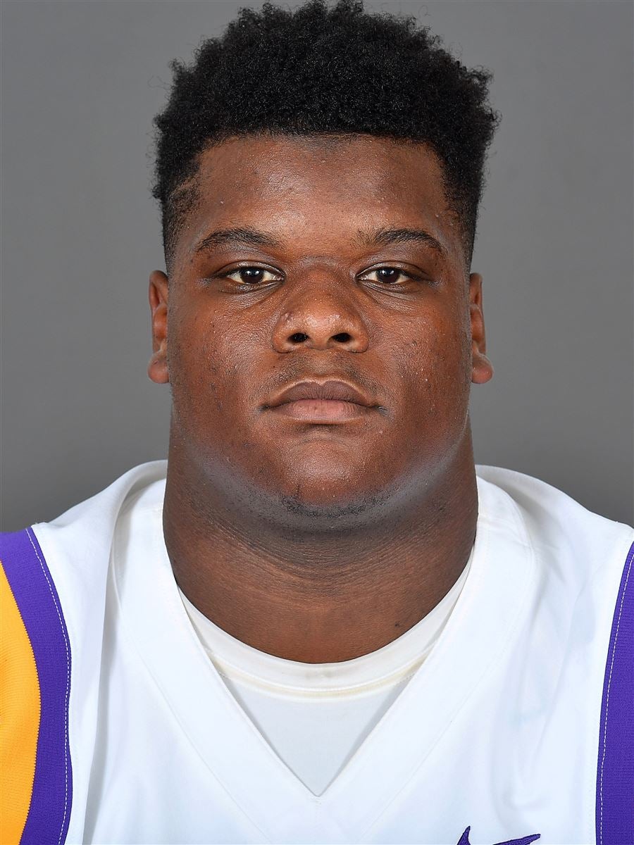 Saahdiq Charles, Washington, Offensive Tackle