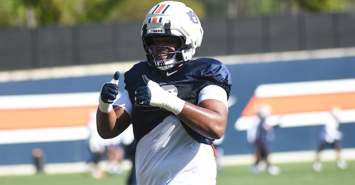 Auburn offense ramping up the speed in preseason camp