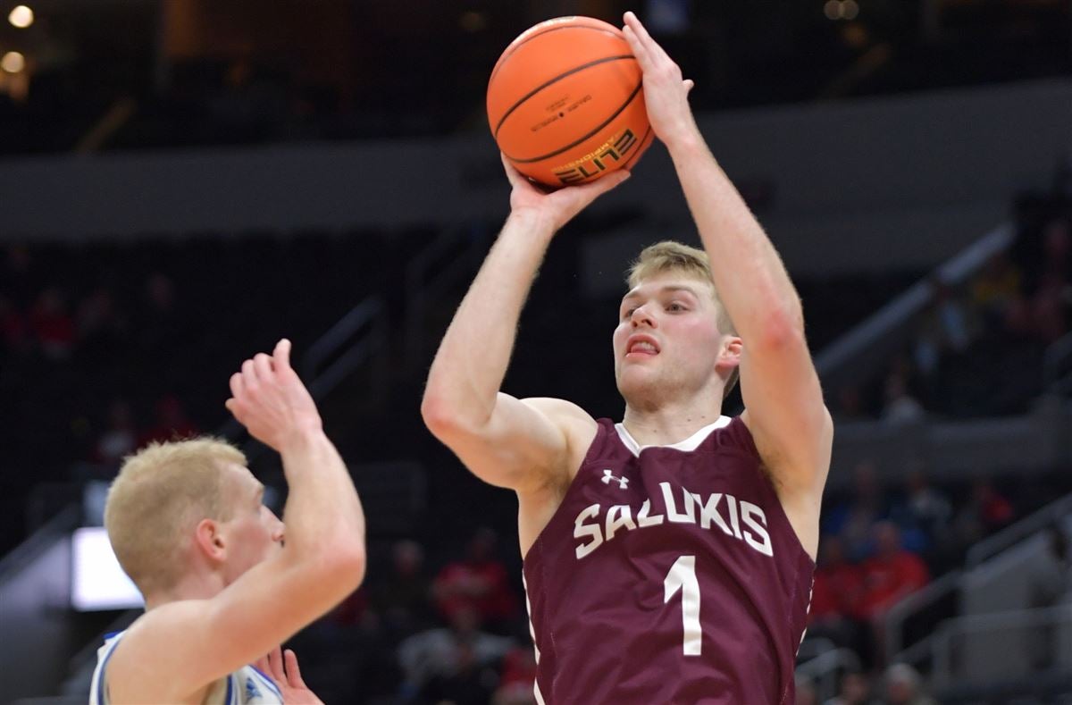 Iowa Basketball Portal Target Southern Illinois forward Marcus Domask