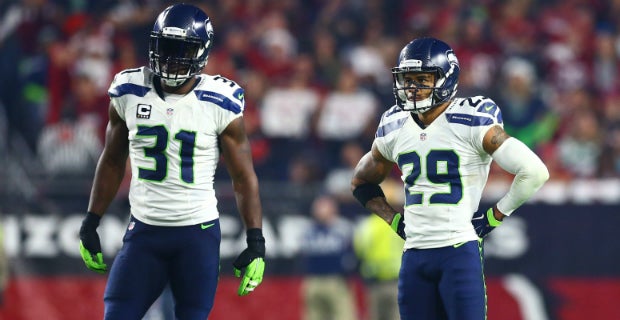 Seahawks first team since 1969-71 Vikings to lead league in fewest