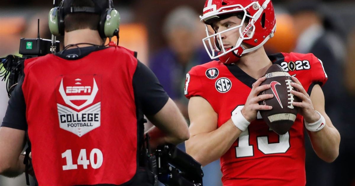 Georgia quarterback Stetson Bennett arrested on public intoxication charge