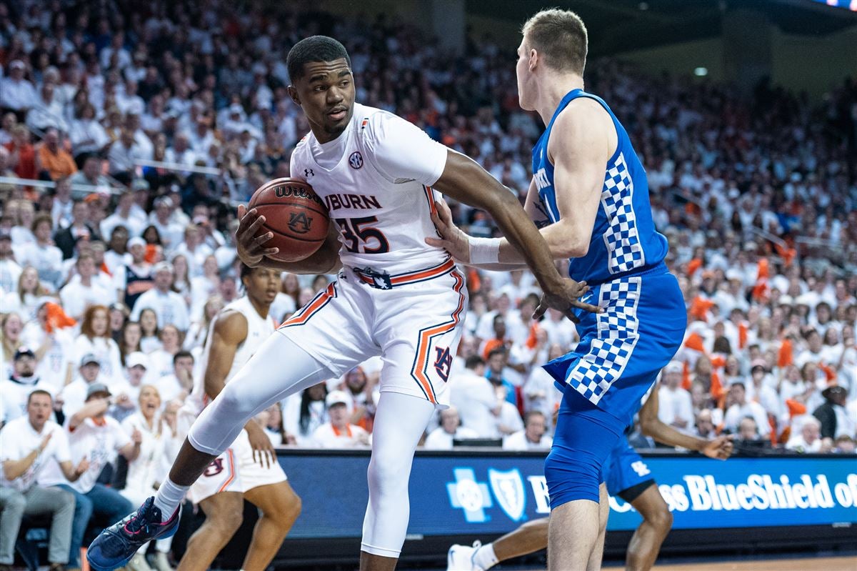 Basketball Photos: Auburn's 75-66 Win Over Kentucky