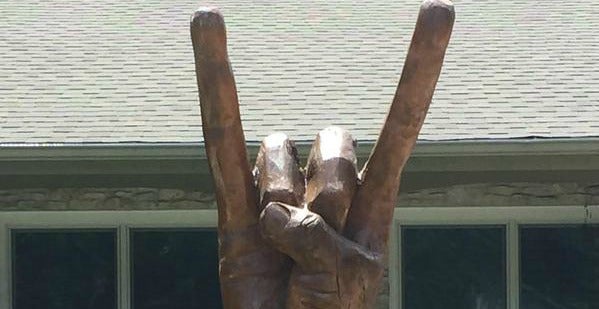 Texas Longhorns Fan Shows Off Best Lawn Decoration Ever