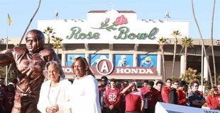 LOOK: Rose Bowl Media Guide’s impressive cover LOOK: Rose Bowl Media Guide’s impressive cover