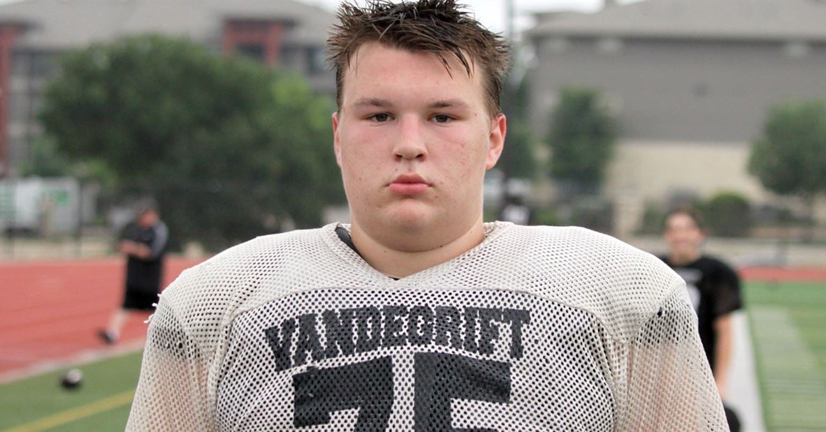 Clemson lands Texas four-star OT Ian Reed