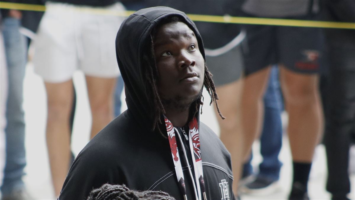 Davis details official visit to South Carolina - Vimarsana News