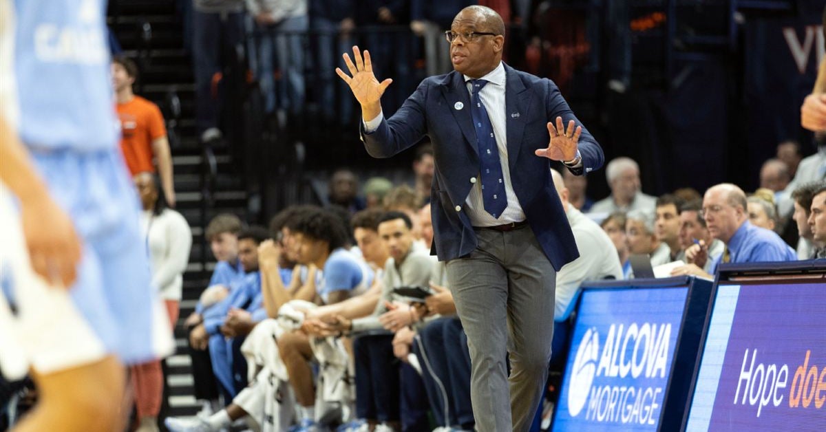 Hubert Davis Discusses Derek Dixon, Transition Points, and Caleb Wilson's Historic Numbers