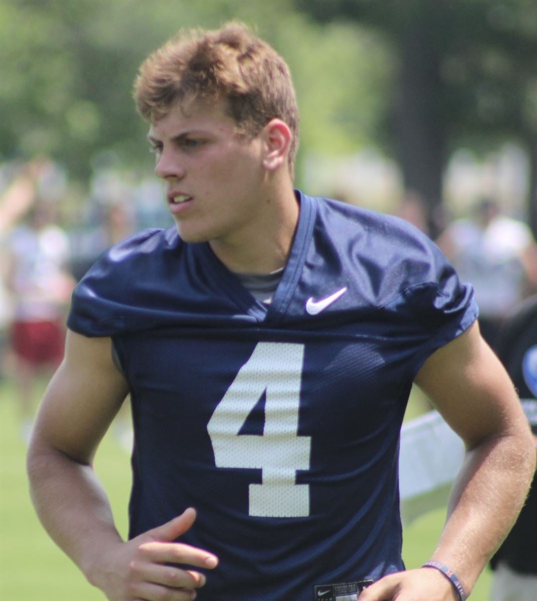 Devan Van Ness, Barrington, Linebacker