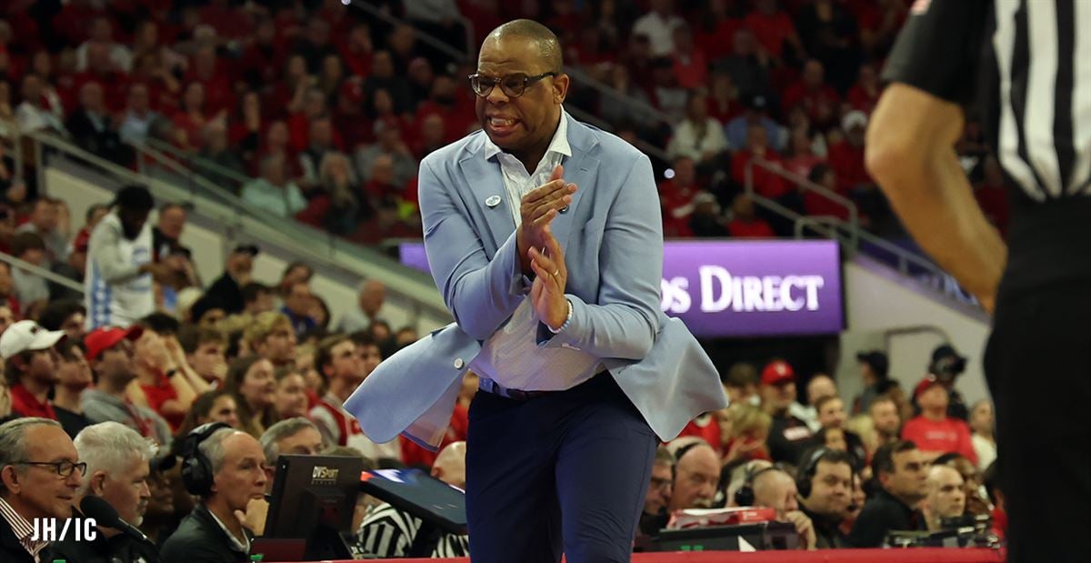 Tracking Hubert Davis' Animated Sideline Activity