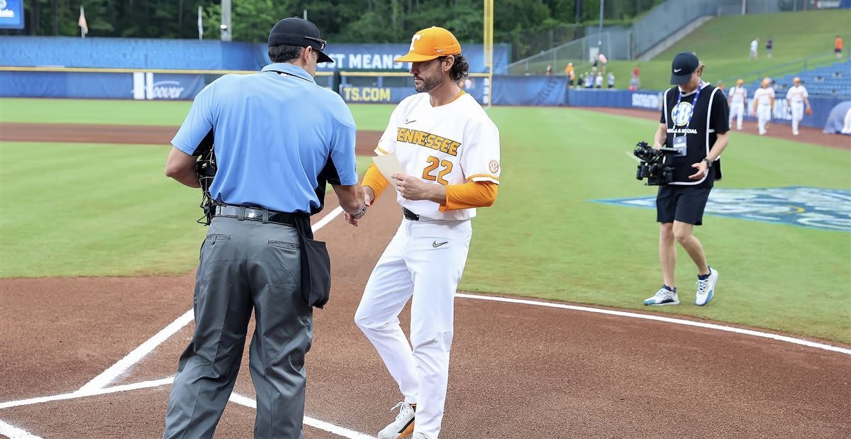 Danny White updates talks with Tennessee baseball coach Tony Vitello -  Rocky Top Talk