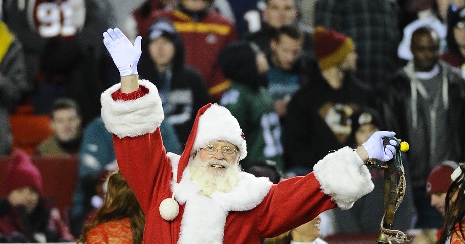 Cleveland browns crush eagles 35-10, enter the nfl 1950 tdibh Eagles fans booed Santa Claus 49 years ago