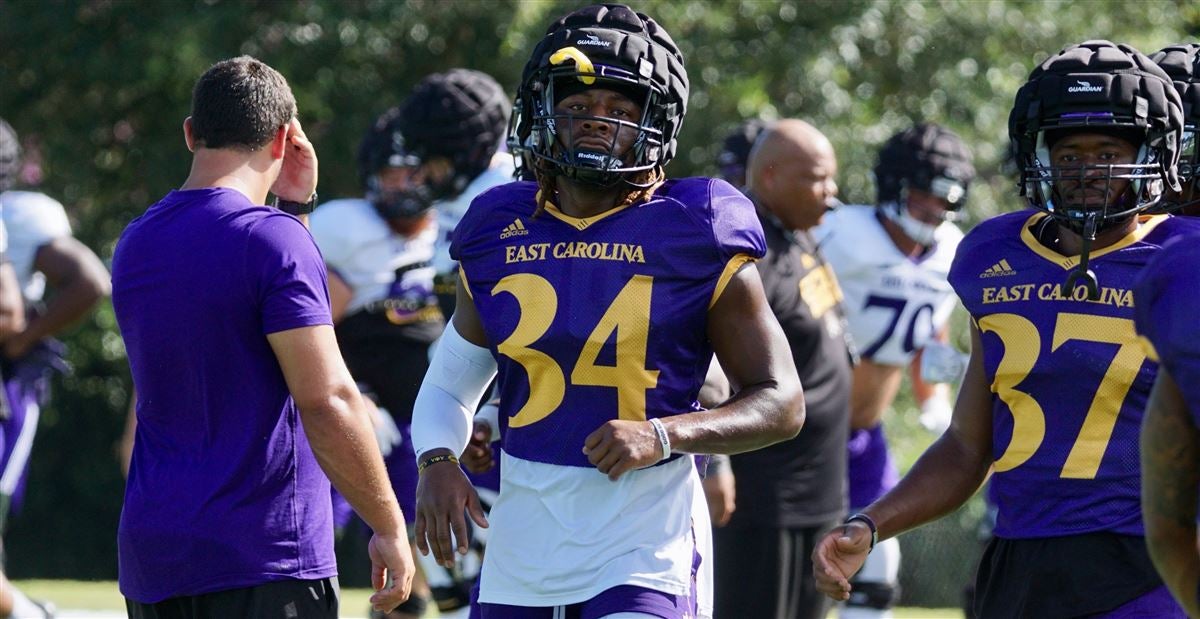 East Carolina Pirates linebacker Myles Berry (34) before the NCAA college  football game between Tulane and