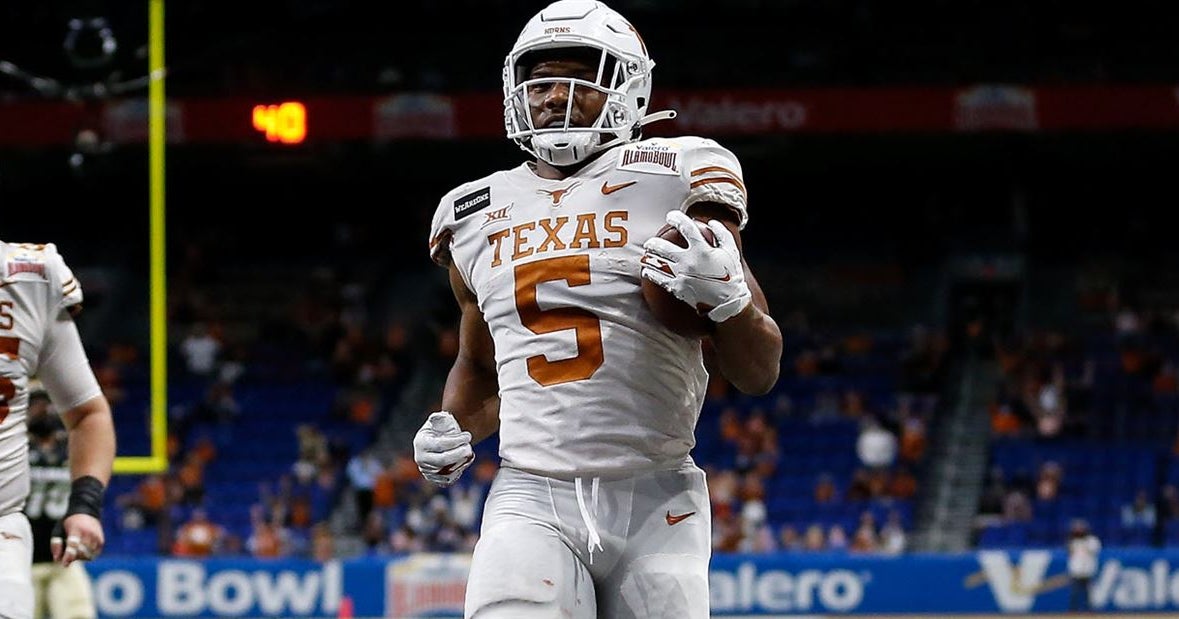 Bijan Robinson named to Doak Walker