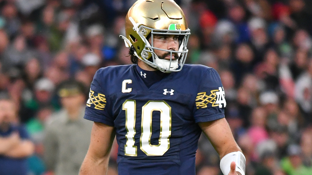 Notre Dame QB Sam Hartman takes college football world by storm as ...