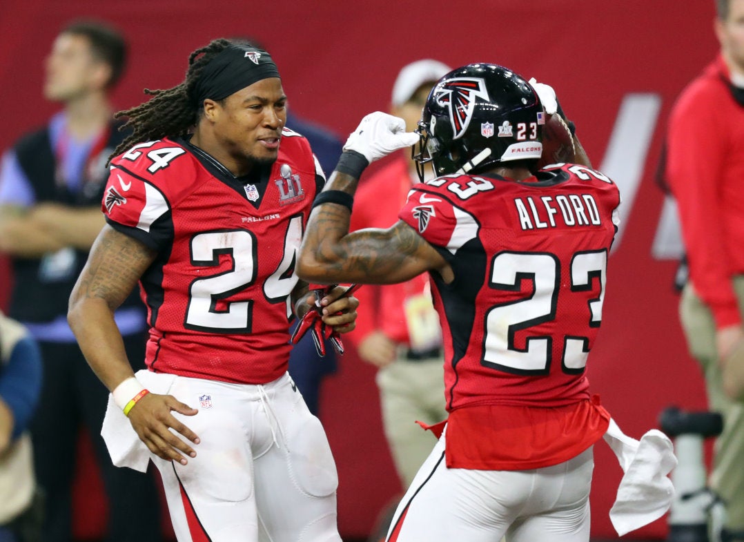 Devonta Freeman needs an IV on a steamy Atlanta day - NBC Sports