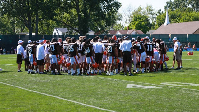 Decatur Local Clarence Scott Inducted into the 2012 Cleveland Browns  Legends