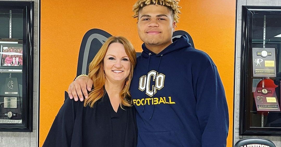 Ree Drummond's foster son, Jamar Goff, commits to Central Oklahoma