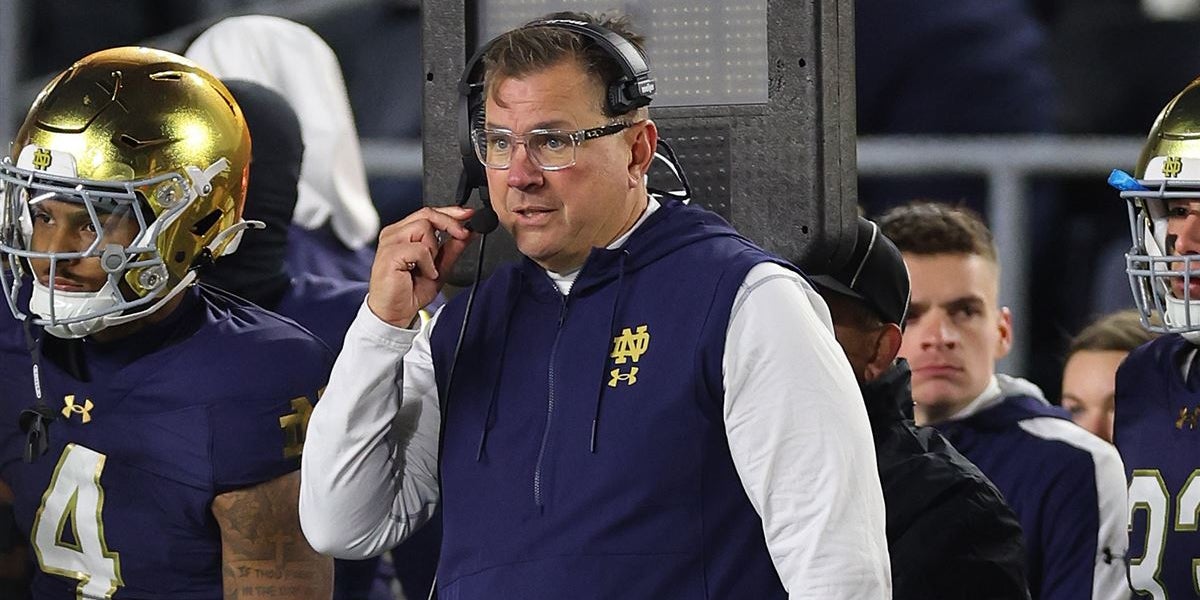 Notre Dame defensive coordinator Al Golden responds bluntly to report linking him to Cincinnati Bengals job