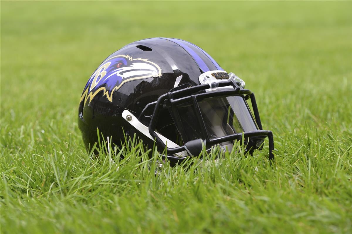 Baltimore Ravens sign 11 players to reserve/future deals; RGIII