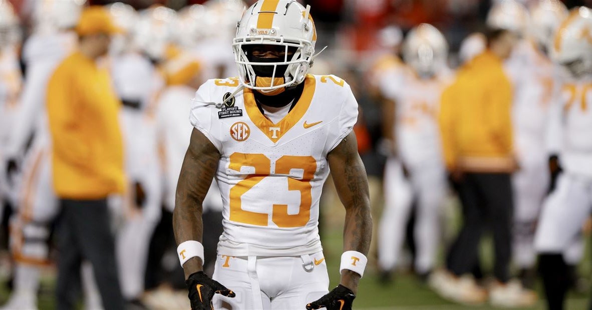 Boo Carter releases statement after dismissal from Tennessee football team
