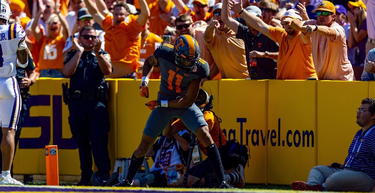 Tennessee's Jalin Hyatt, Peyton Manning, Josh Heupel break out cigars after  Alabama win 