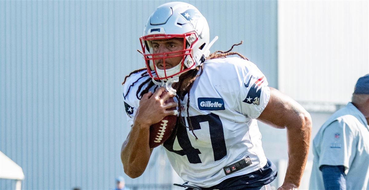 Las Vegas Raiders fullback Jakob Johnson (45) warms up before an NFL  football game against the Los Angeles Chargers, Sunday, Dec. 4, 2022, in  Las Vegas. (AP Photo/Rick Scuteri Stock Photo - Alamy