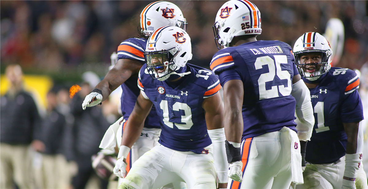 PFF Grades, Snap Counts From Auburn's 13-10 Win Over Texas A&M