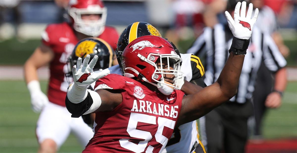 Arkansas' misspelled on T.J. Hammonds' jersey