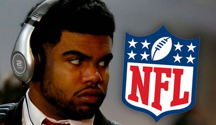 Dallas Cowboys' Ezekiel Elliott suspended over domestic abuse - BBC News