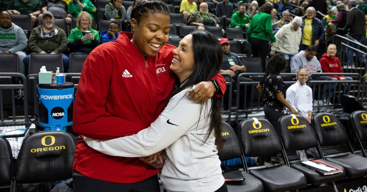 Oti Gildon returning to women's basketball staff as director of player development