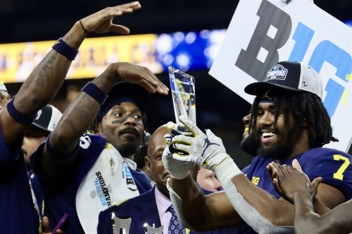 Michigan RB Donovan Edwards hopes to split carries evenly with Blake Corum, go pro after 2023 - Vimarsana News