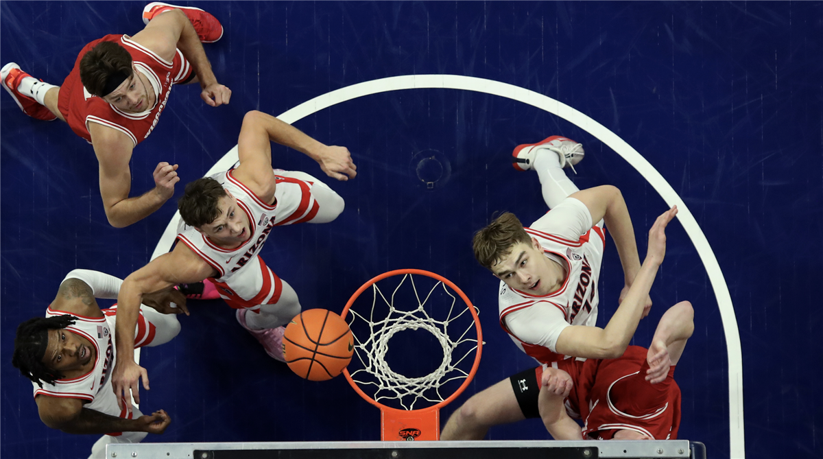 Arizona Basketball Remains Number One In AP Poll