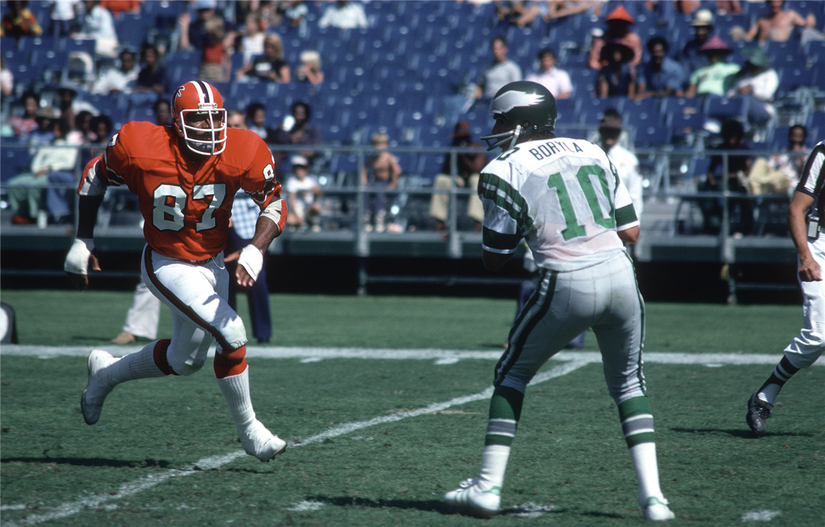 NFL Hall of Fame pass rusher, Atlanta Falcons star Claude Humphrey