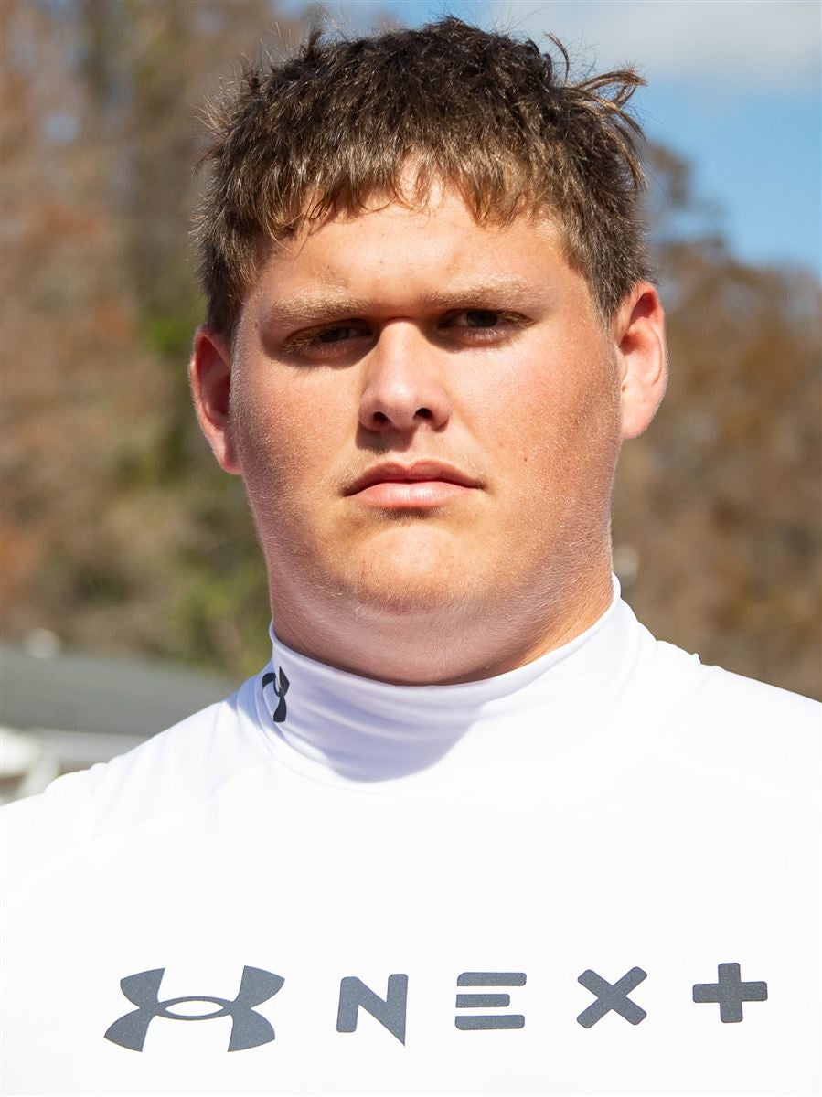 Connor Howes, Osceola, Offensive Tackle