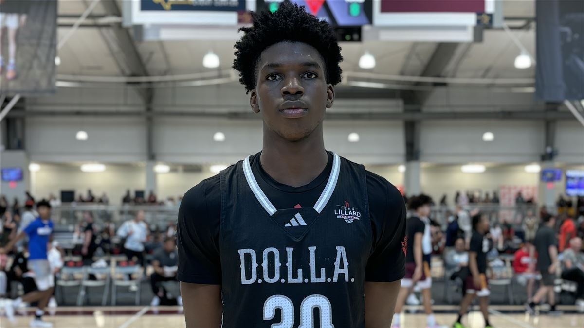 UNC Basketball Coaching Staff Visits 2027 Center Obinna Ekezie, Jr.