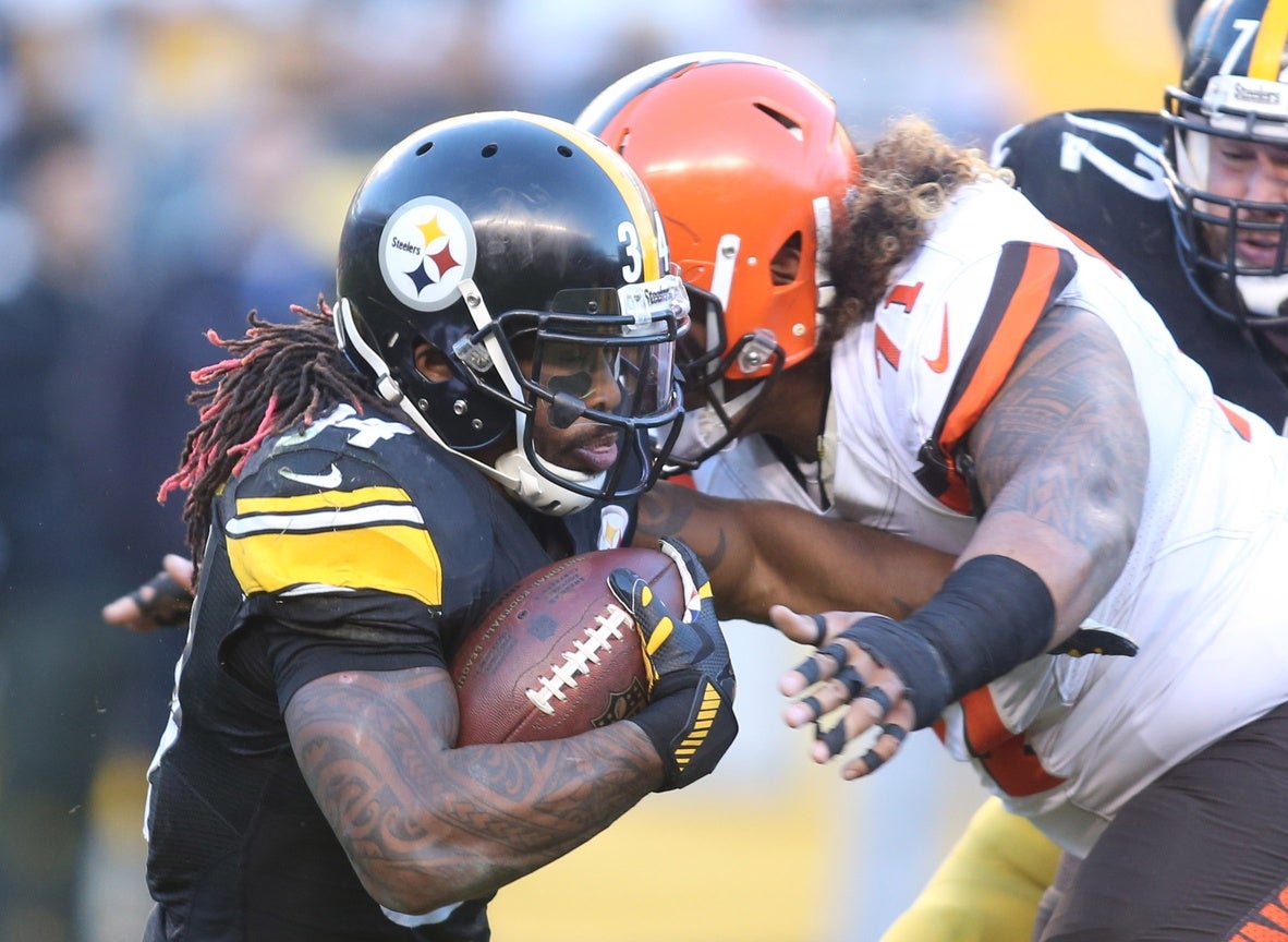 Cleveland Browns LBs Anthony Walker, Sione Takitaki Not Ready, Why They  Aren't on the PUP List - Sports Illustrated Cleveland Browns News, Analysis  and More