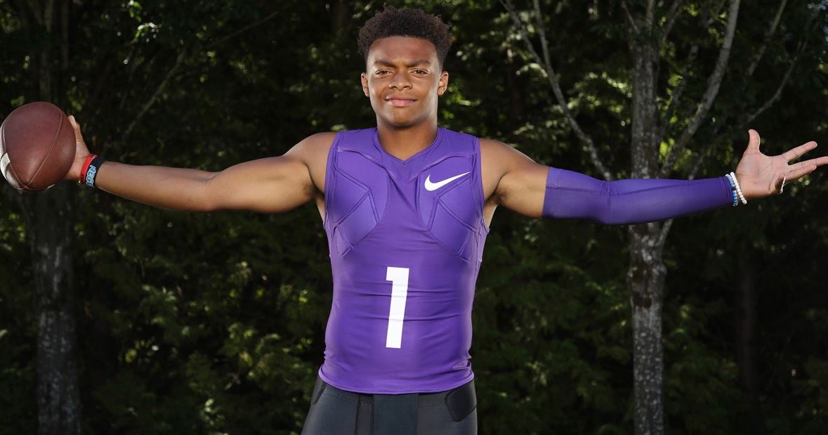 Father of Justin Fields gives the latest