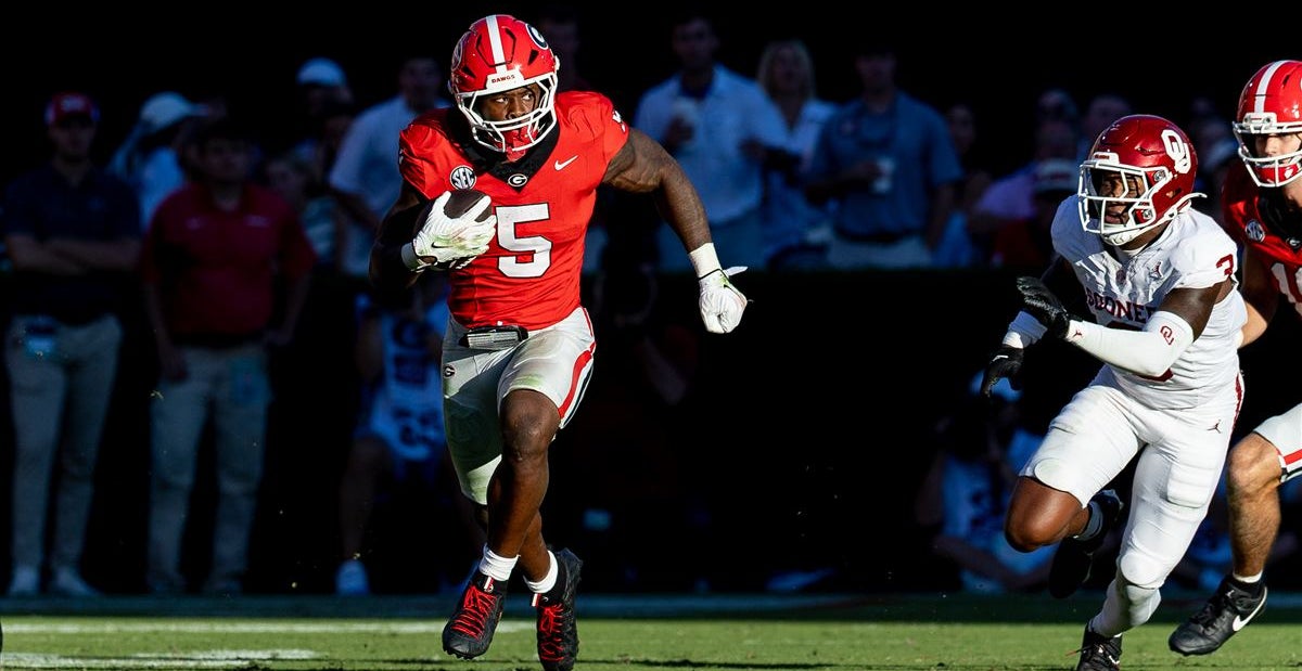 Check out the Georgia Bulldogs travel roster for the Alabama game