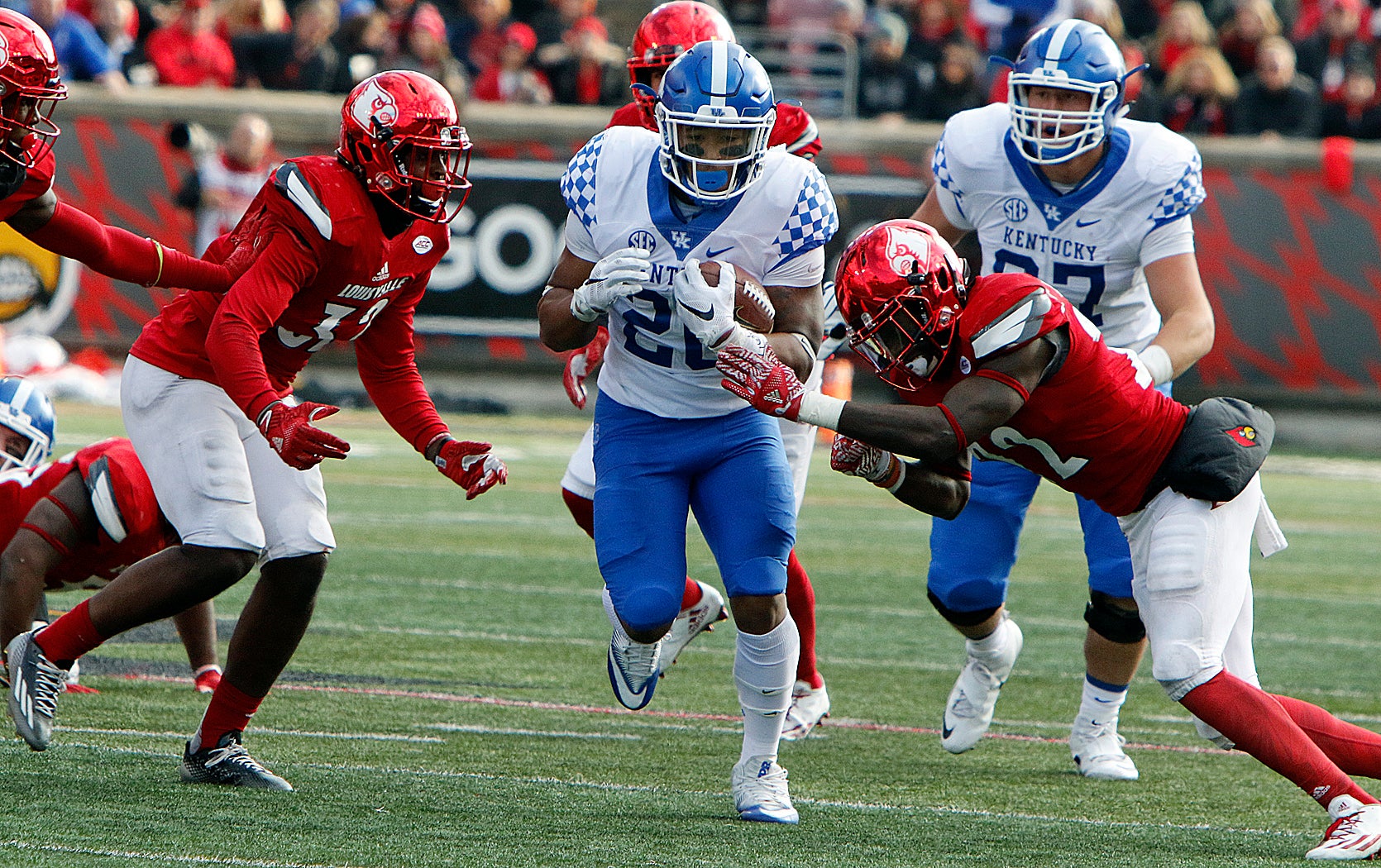 Benny Snell Jr. Named to Doak Walker Award Watch List